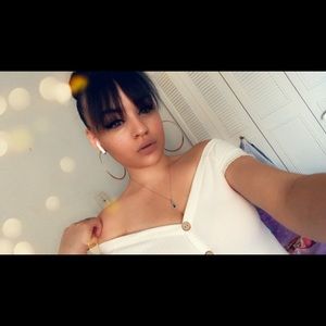 Meet your Posher, Melissa